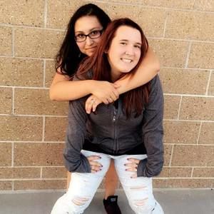 Meet your Posher, Claudia